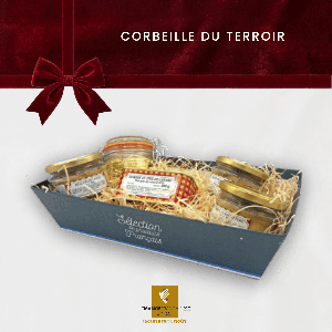 Corbeille garnie de produits du terroir du Sud-Ouest