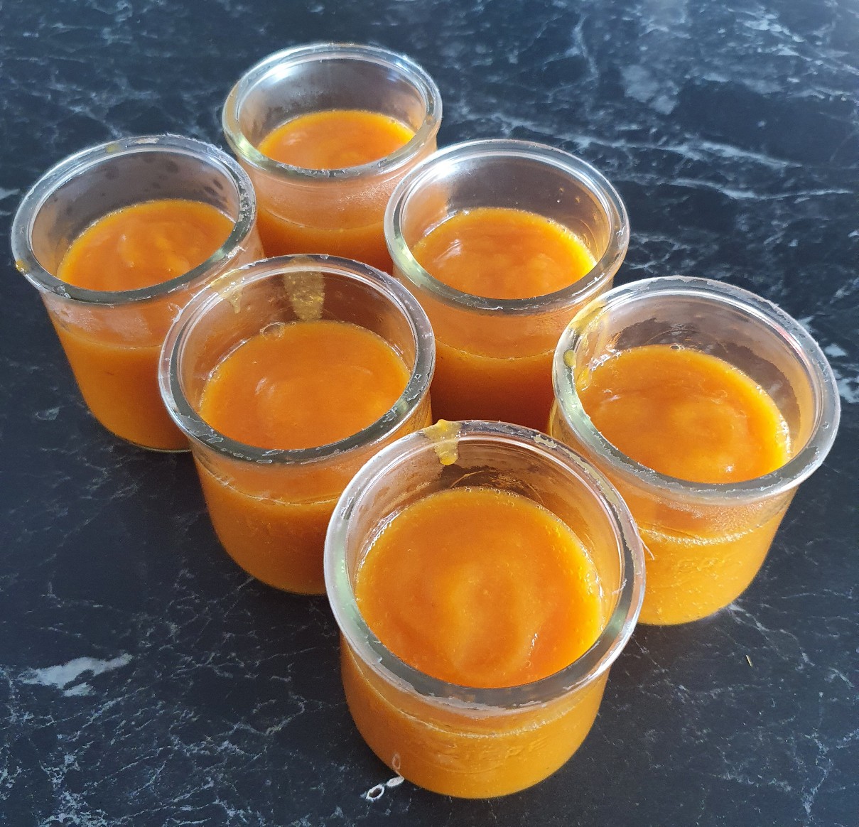 compote d'abricots sans sucre ajouté en verrine